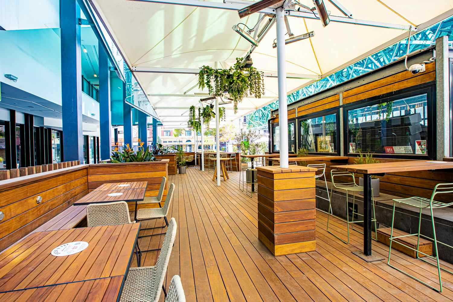 Beer DeLuxe Fed Square